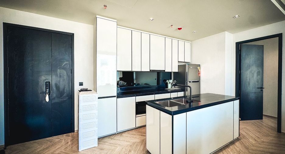For rent and for sale 2 bedrooms condo in Khlong San, Bangkok