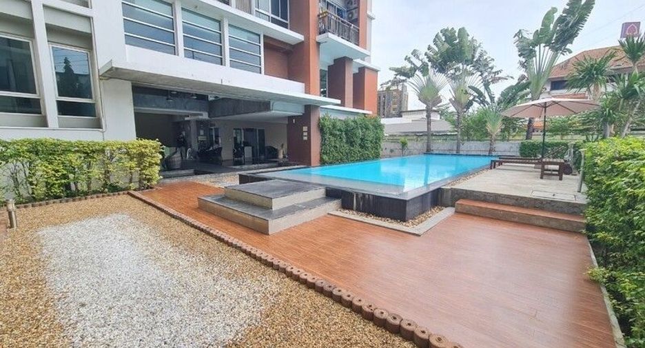 For sale 2 bedrooms condo in Mueang Nonthaburi, Nonthaburi