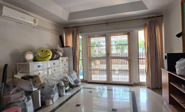 For sale 5 Beds house in Bang Khen, Bangkok