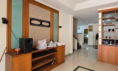 For sale 5 Beds house in Bang Khen, Bangkok