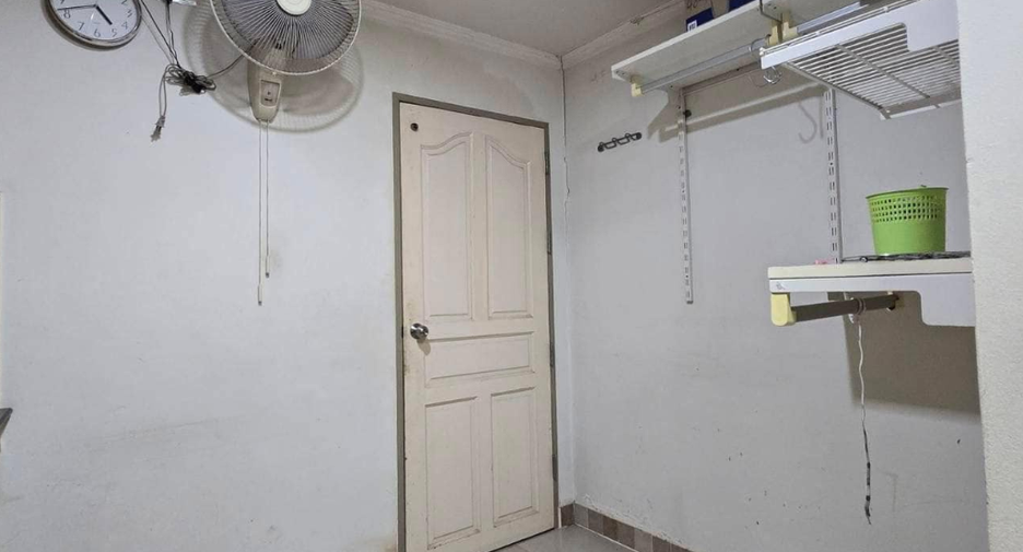 Casa en venta de 5 habitaciones en Bang Khen, Bangkok