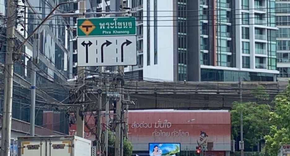 For sale 3 ベッドルーム house in Phra Khanong, Bangkok
