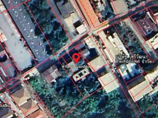 For sale 3 ベッドルーム house in Phra Khanong, Bangkok