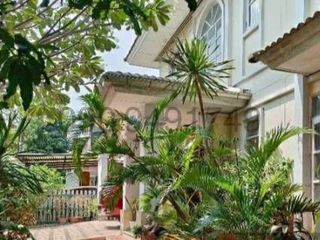 For rent 3 Beds house in Bang Kapi, Bangkok
