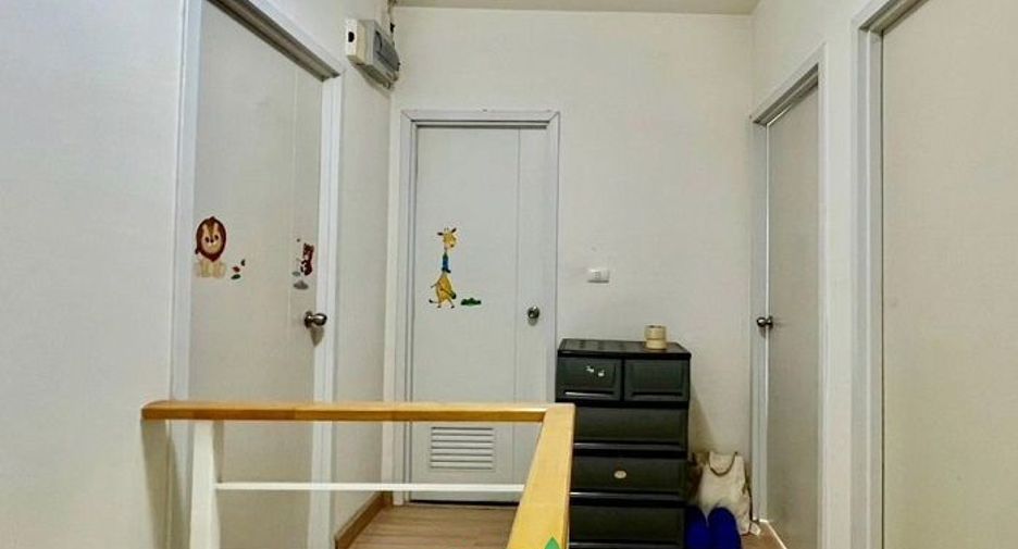 For sale 3 bedrooms townhouse in Mueang Nonthaburi, Nonthaburi