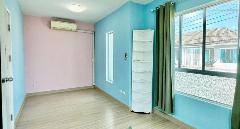 For sale 3 bedrooms townhouse in Mueang Nonthaburi, Nonthaburi