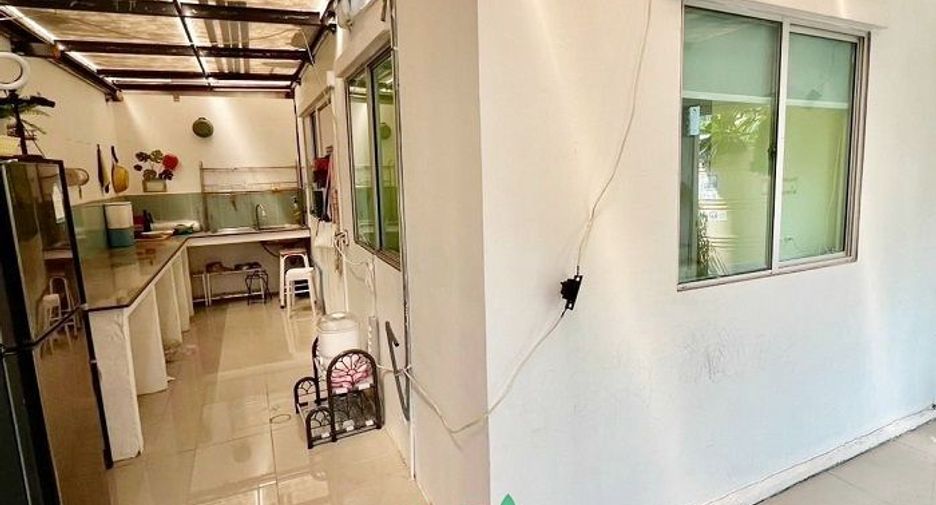 For sale 3 bedrooms townhouse in Mueang Nonthaburi, Nonthaburi