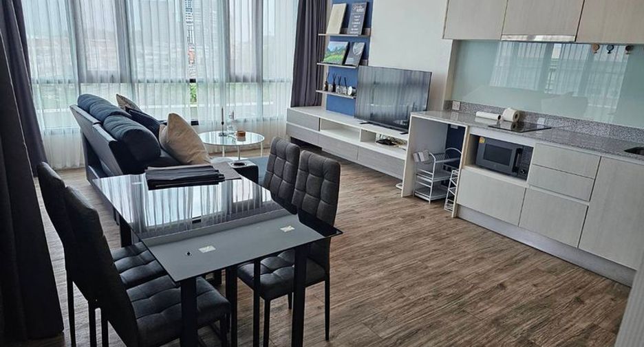 For rent 2 bedrooms condo in Si Racha, Chonburi