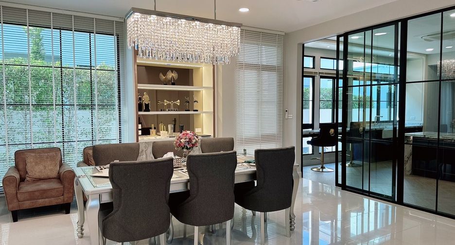 For rent and for sale 5 bedrooms house in Saphan Sung, Bangkok