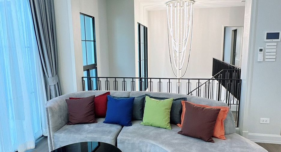 For rent and for sale 5 bedrooms house in Saphan Sung, Bangkok