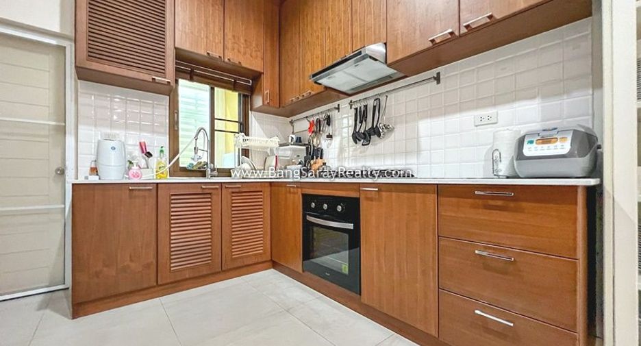 For sale 3 bedrooms house in Sattahip, Chonburi