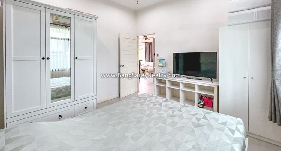 For sale 3 bedrooms house in Sattahip, Chonburi