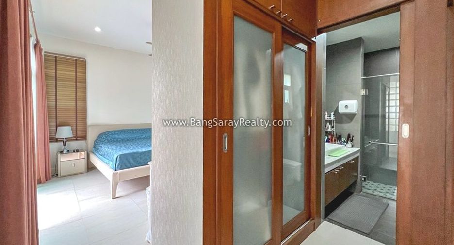 For sale 3 bedrooms house in Sattahip, Chonburi