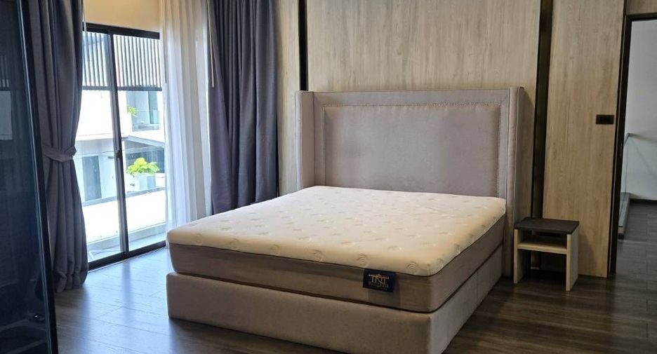 For rent and for sale 3 bedrooms townhouse in Bang Phli, Samut Prakan