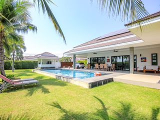 For sale 3 bedrooms villa in Cha Am, Phetchaburi