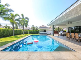 For sale 3 bedrooms villa in Cha Am, Phetchaburi