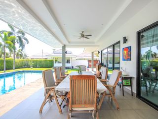 For sale 3 bedrooms villa in Cha Am, Phetchaburi