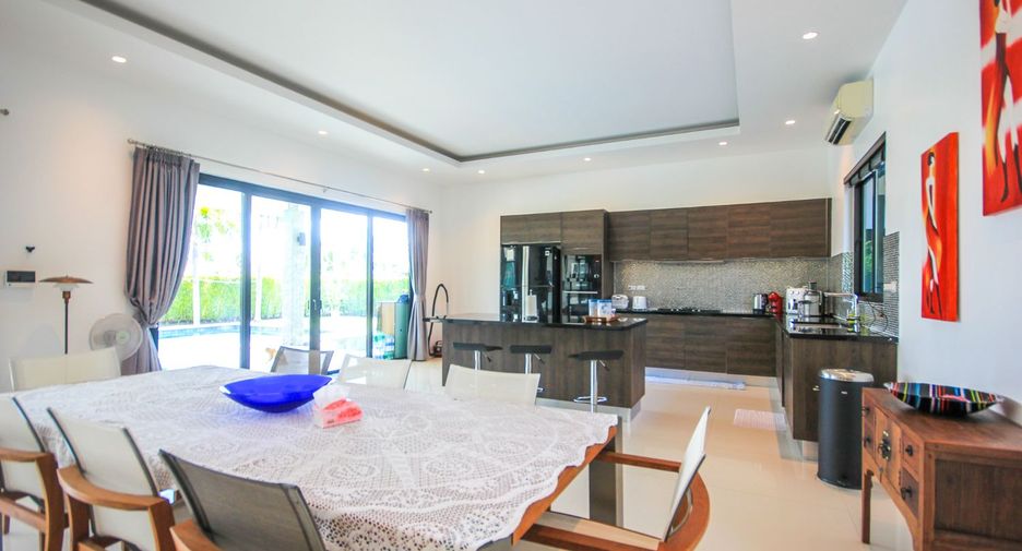 Villa en venta de 3 habitaciones en Cha Am, Phetchaburi
