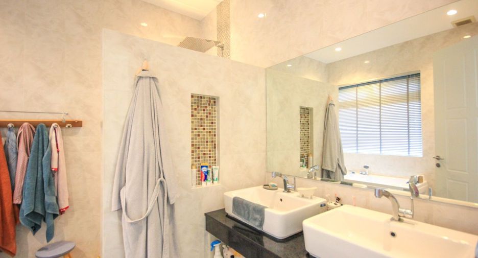 Villa en venta de 3 habitaciones en Cha Am, Phetchaburi