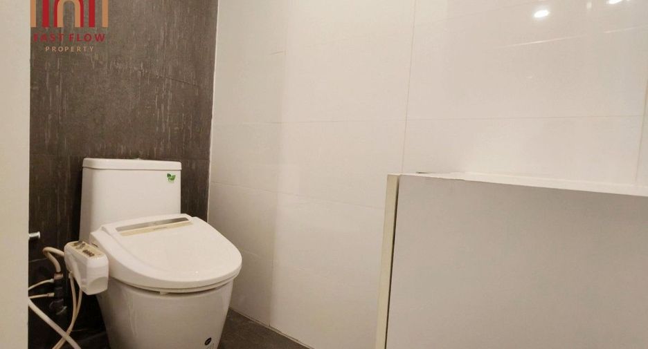 ขาย 2 ห้องนอน คอนโด ใน คลองเตย, กรุงเทพฯ