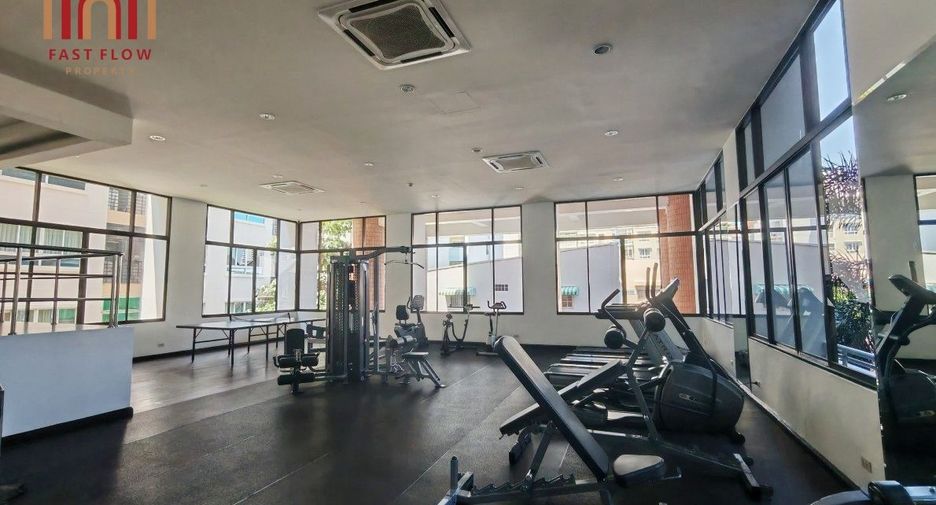 ขาย 2 ห้องนอน คอนโด ใน คลองเตย, กรุงเทพฯ