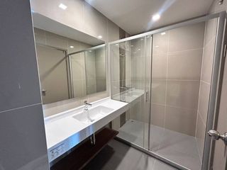 For rent 2 Beds condo in Huai Khwang, Bangkok