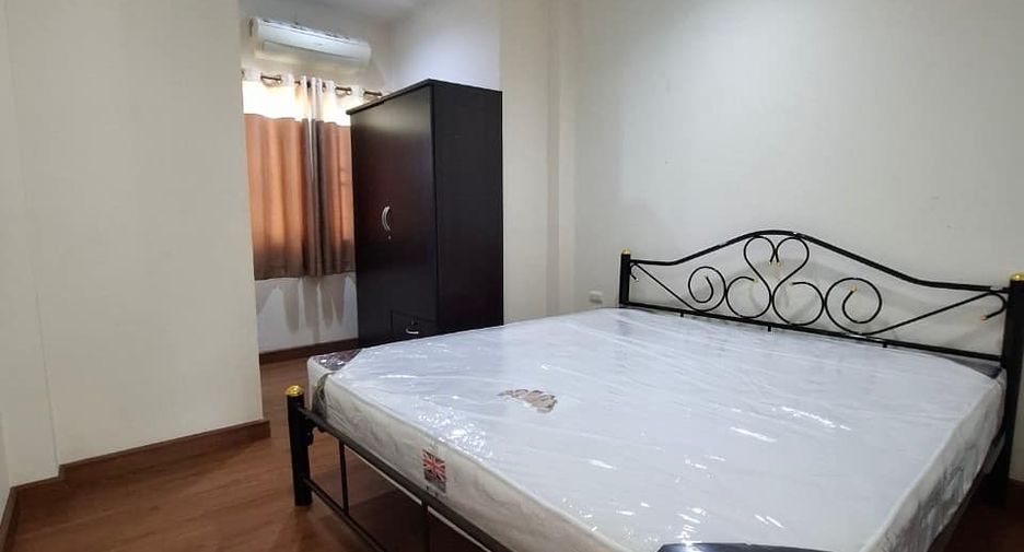 For rent 4 bedrooms house in San Sai, Chiang Mai