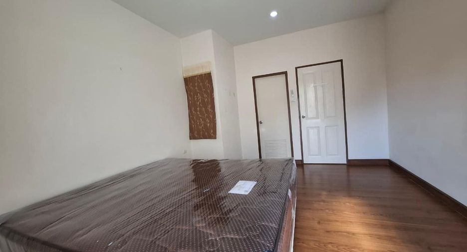 For rent 4 bedrooms house in San Sai, Chiang Mai