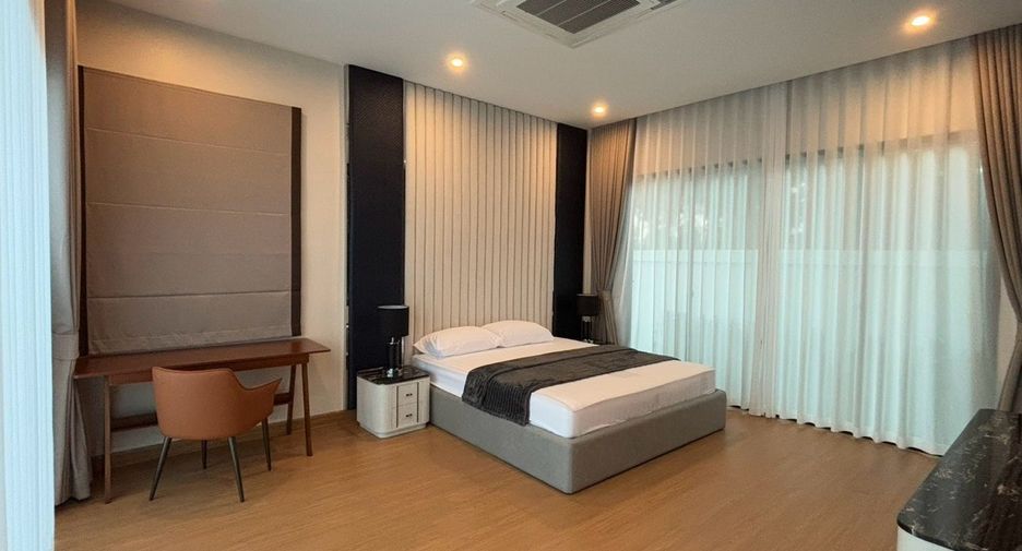 For sale 3 bedrooms villa in Bang Lamung, Chonburi