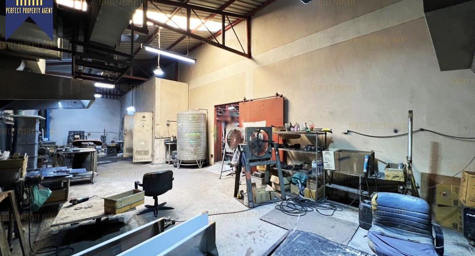 For sale 5 bed warehouse in Bang Phli, Samut Prakan