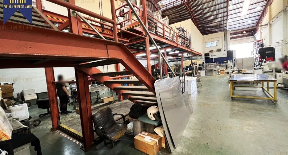 For sale 5 bed warehouse in Bang Phli, Samut Prakan