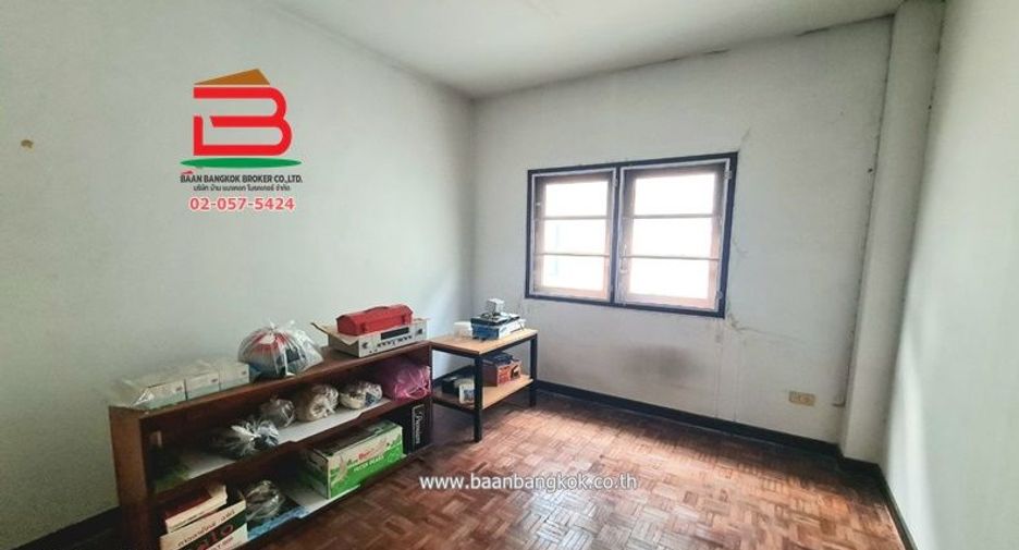 Reihenhaus zum Kauf mit 3 Zimmer in Bang Yai, Nonthaburi