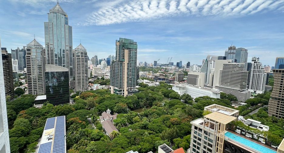 For sale 2 bedrooms condo in Pathum Wan, Bangkok