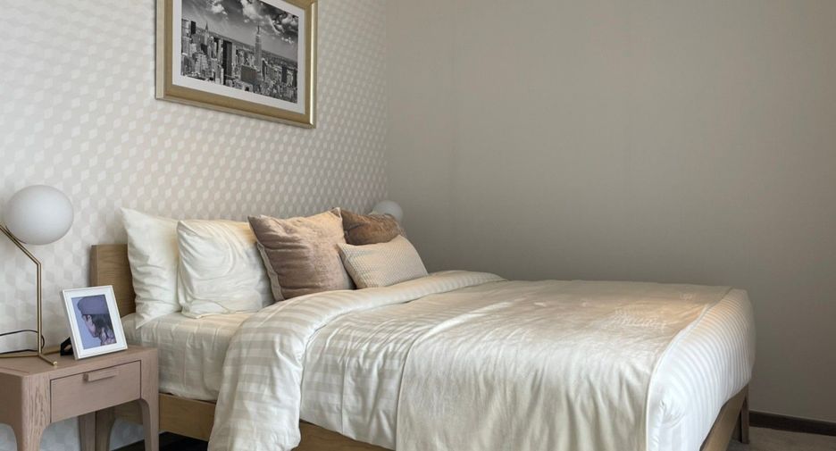 For rent 2 bedrooms apartment in Khlong Toei, Bangkok