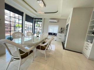 Villa en alquiler de 5 habitaciones en Mueang Chiang Mai, Chiang Mai