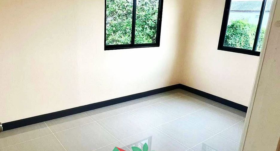 For sale 3 bedrooms townhouse in Don Mueang, Bangkok