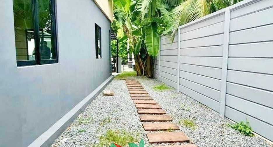 For sale 3 bedrooms townhouse in Don Mueang, Bangkok