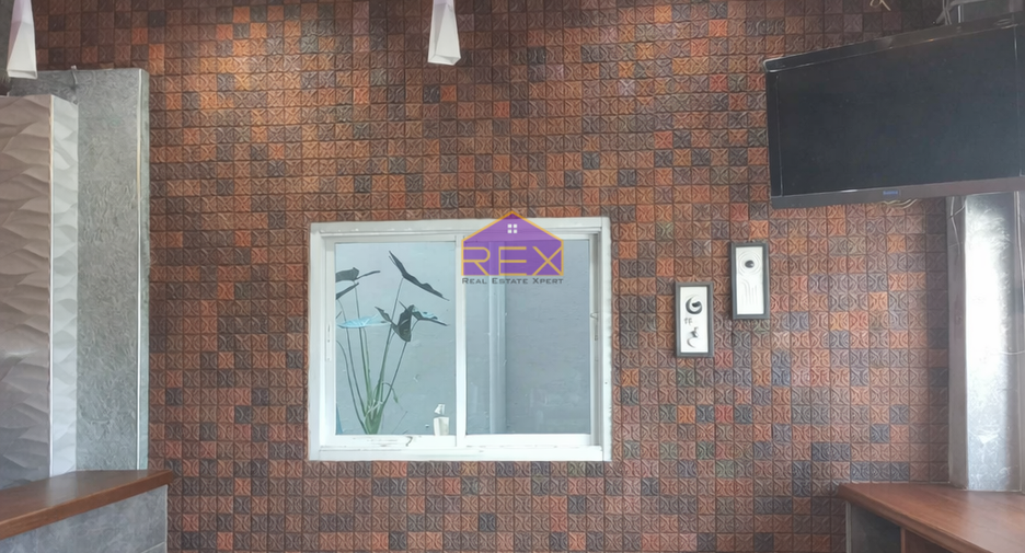 For sale 3 ベッドルーム retail Space in Mueang Ratchaburi, Ratchaburi
