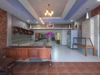 Local comercial en venta de 3 habitaciones en Mueang Ratchaburi, Ratchaburi