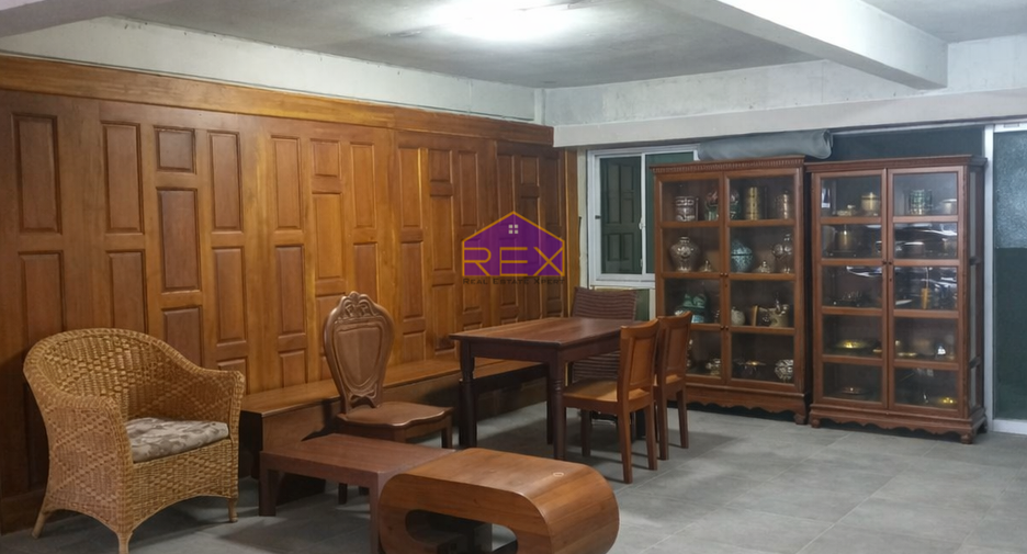 For sale 3 ベッドルーム retail Space in Mueang Ratchaburi, Ratchaburi
