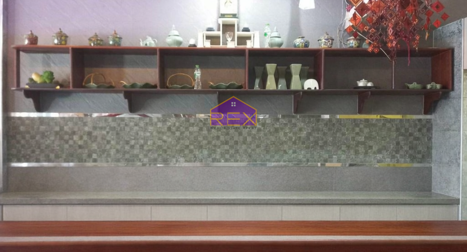 For sale 3 ベッドルーム retail Space in Mueang Ratchaburi, Ratchaburi