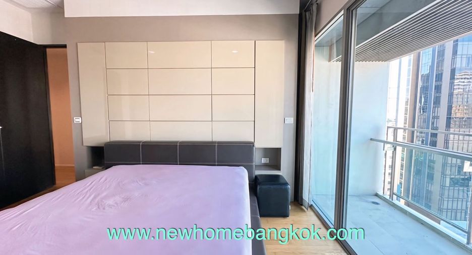 For rent 3 bedrooms condo in Khlong Toei, Bangkok