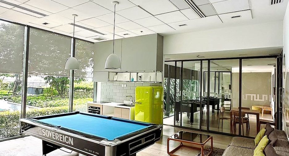 For sale 1 bed condo in Phra Khanong, Bangkok