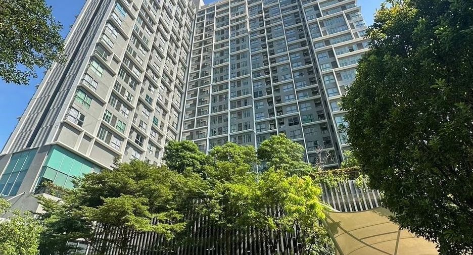 For sale 1 bed condo in Phra Khanong, Bangkok