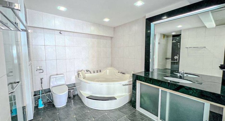 Продажа 3 спальни кондо в Банг Ламунг, Чонбури