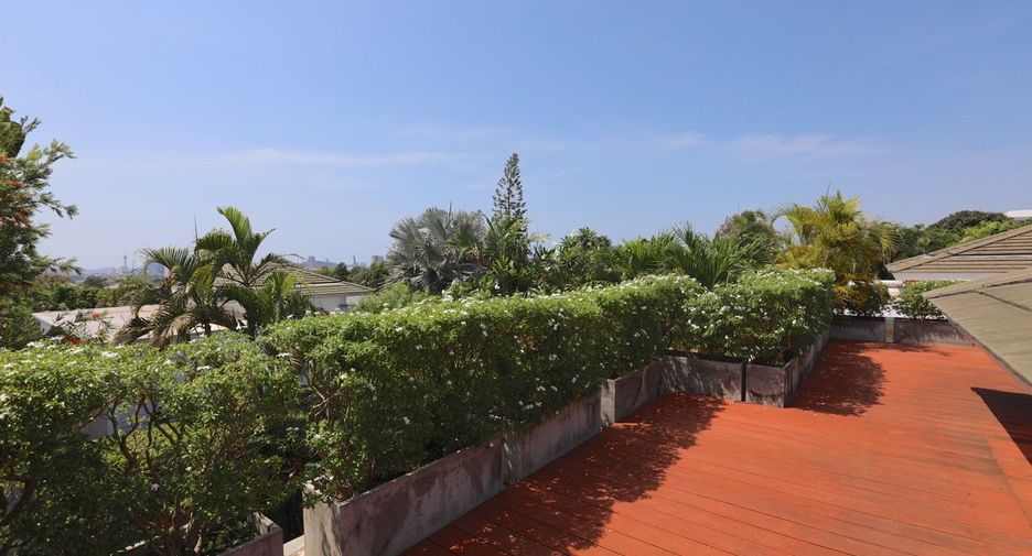 For rent 2 bed house in Bang Lamung, Chonburi