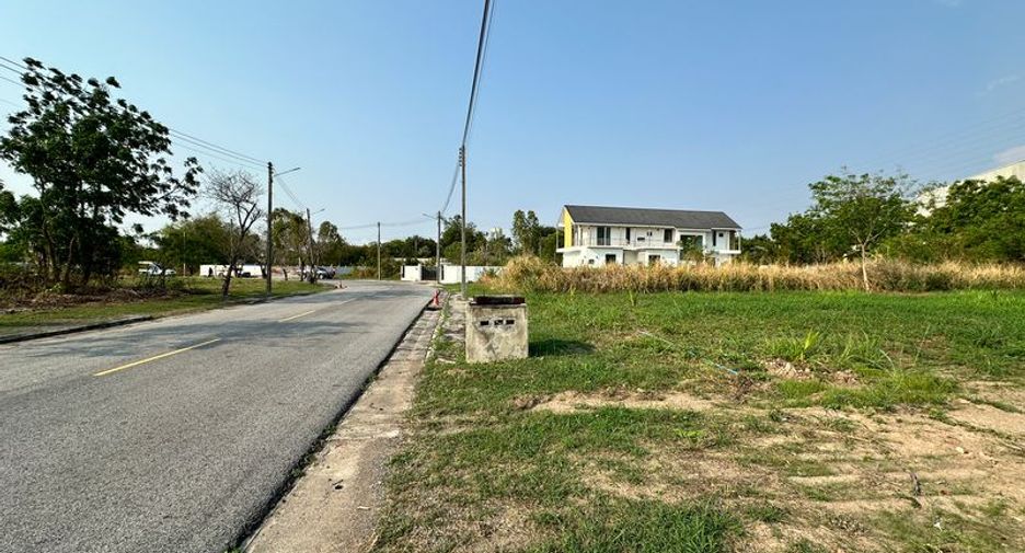 Продажа Участок в Mueang Chon Buri, Чонбури