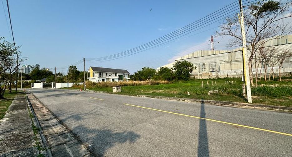 Продажа Участок в Mueang Chon Buri, Чонбури