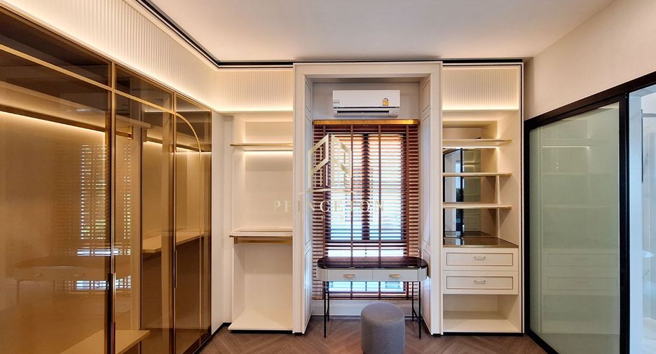 Haus zur Miete und zum Kauf mit 4 Zimmer in Saphan Sung, Bangkok