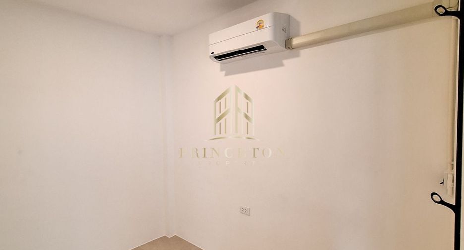 Haus zur Miete und zum Kauf mit 4 Zimmer in Saphan Sung, Bangkok